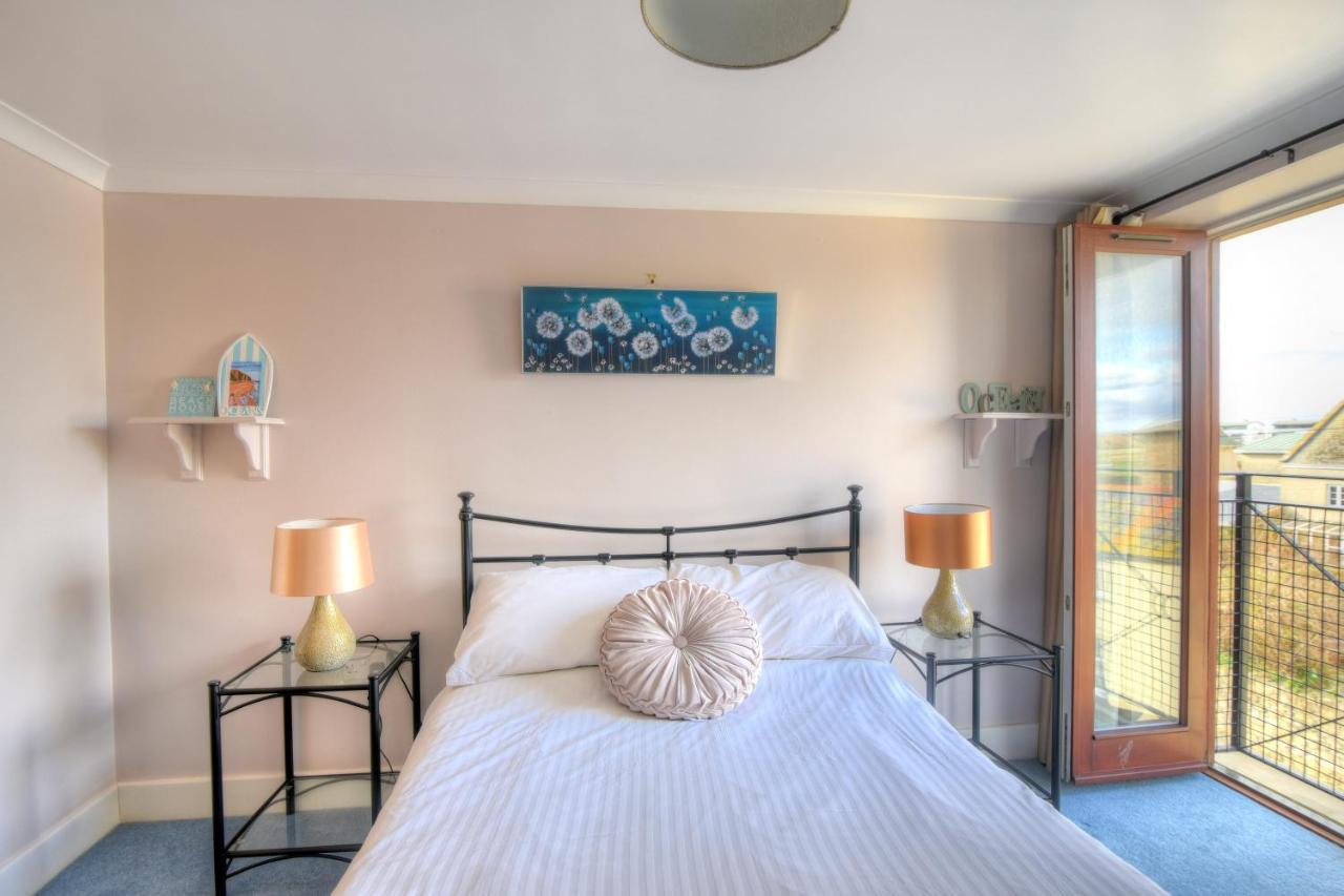 9 Maritime House *